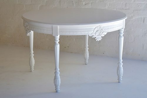 010 Tables - Ornate white table, 4 legs